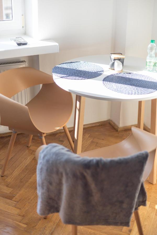 Old Town Velvet Studio Apartment Warsaw Ngoại thất bức ảnh