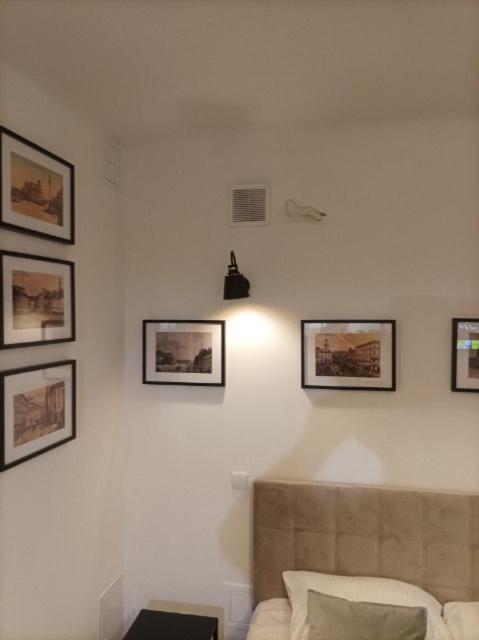 Old Town Velvet Studio Apartment Warsaw Ngoại thất bức ảnh
